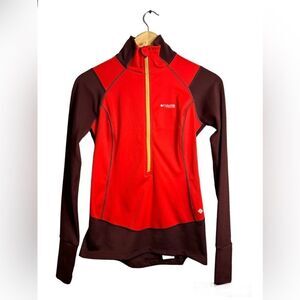 Like new Columbia Titanium Red/Wine Omni Wick women’s jacket. Size small.‌